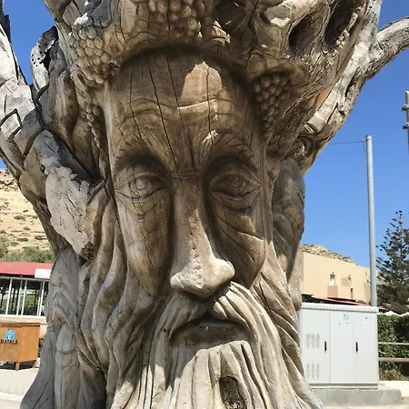 Eleni Lägenhetshotell 2*
