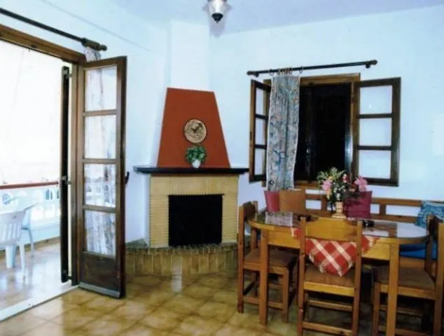 Eleni 公寓式酒店 2*