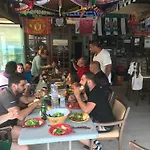 Eleni מלון דירות הרסוניסוס