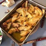 Eleni מלון דירות 2*