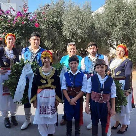 Eleni מלון דירות הרסוניסוס