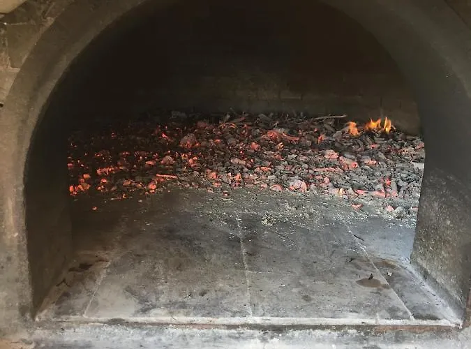 Eleni הרסוניסוס