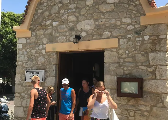 Eleni 2* הרסוניסוס