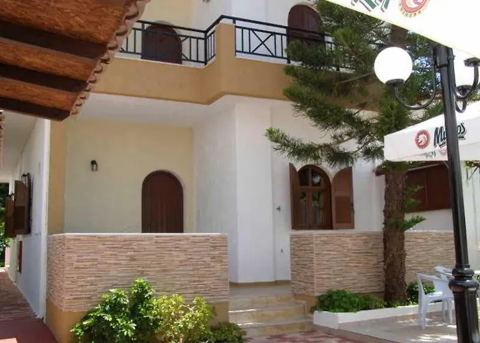 Eleni شقة فندقية 2*