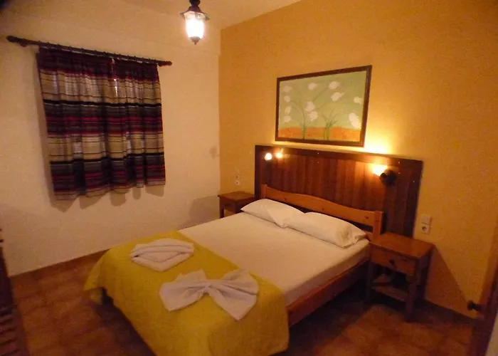 Ξενοδοχείο με διαμερίσματα Eleni Χερσόνησος