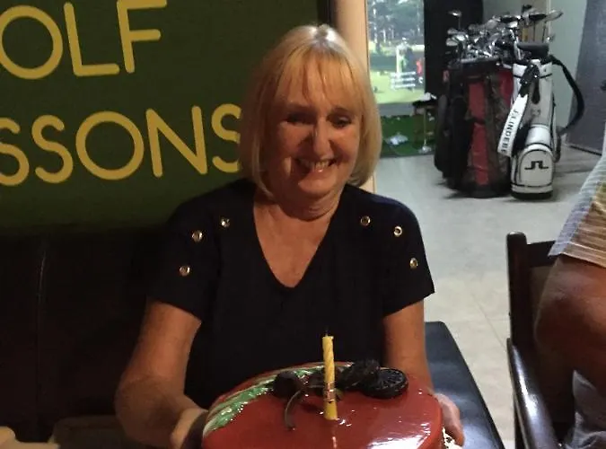 Ξενοδοχείο με διαμερίσματα Eleni 2*