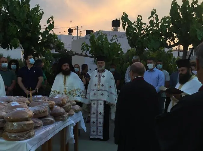 Ξενοδοχείο με διαμερίσματα Eleni Χερσόνησος