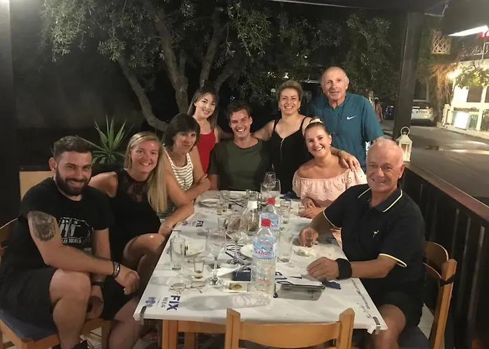 Ξενοδοχείο με διαμερίσματα Eleni