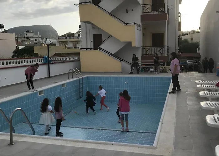 Ξενοδοχείο με διαμερίσματα Eleni Χερσόνησος